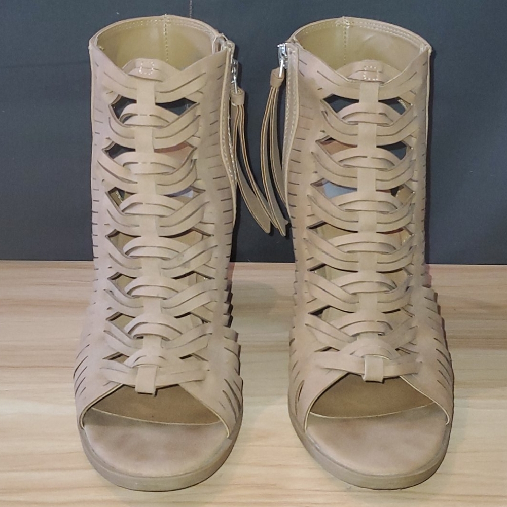 DV Tan High Stacked Heel Sandal